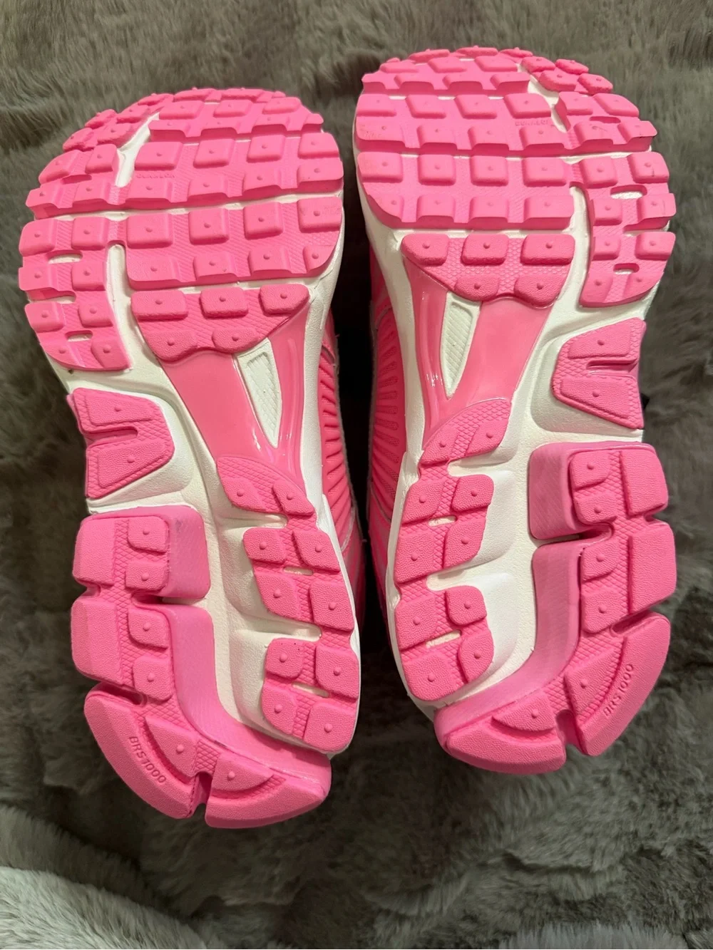 Nike Zoom Vomero 5 NWOT